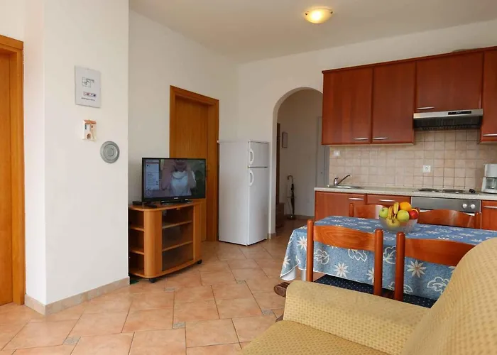 Apartment In Silo - Insel Krk 13433 *