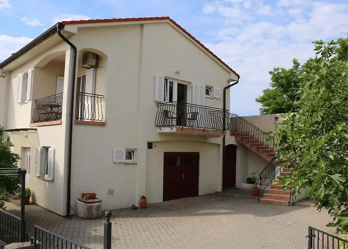 Apartment In Silo - Insel Krk 13433