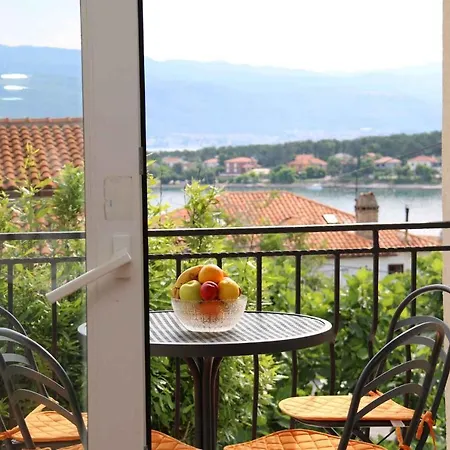 In - Insel Krk 13433 * Šilo