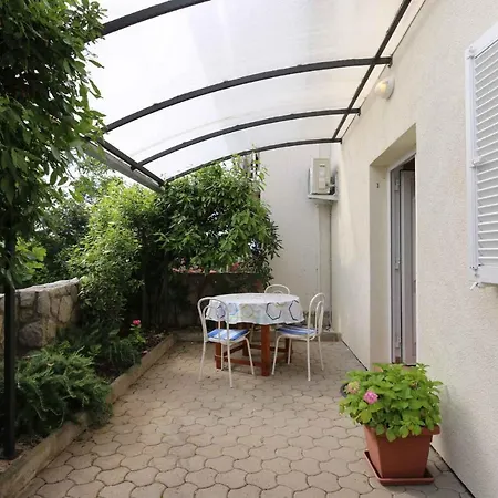 In - Insel Krk 13433 Šilo