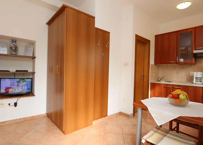 In - Insel Krk 13433 Hébergement de vacances *